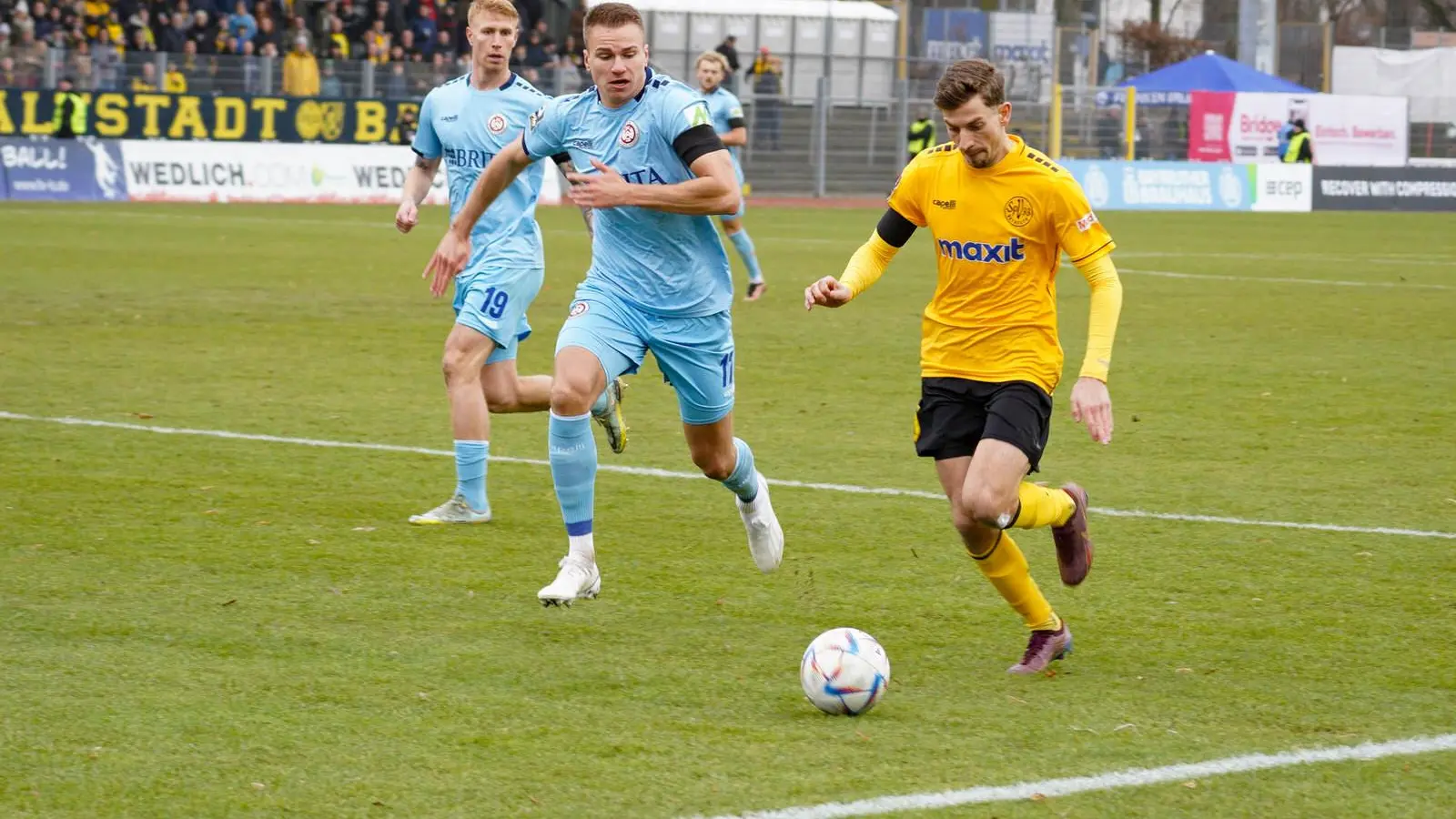 Klatsche für Bayreuth: SpVgg Bayreuth vs. SV Wehen (Foto: Stefan Dörfler)