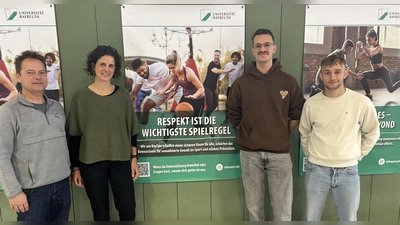 V.l. Dr. Ulrich Fehr, Prof. Dr. Susanne Tittlbach, Jakob Hereth und Moritz Metzger.  (Foto: jm)
