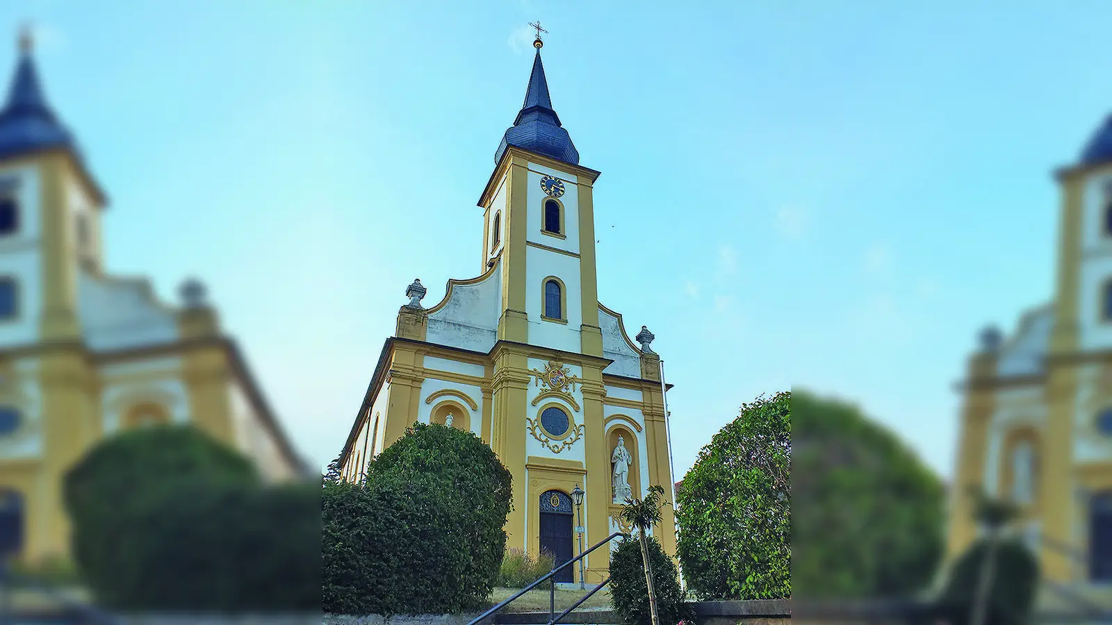 Die Hollfelder Pfarrkirche ist der Gottesmutter Maria geweiht. Am 15. August wird das Patronatsfest gefeiert. (Foto: inBayreuth.de)