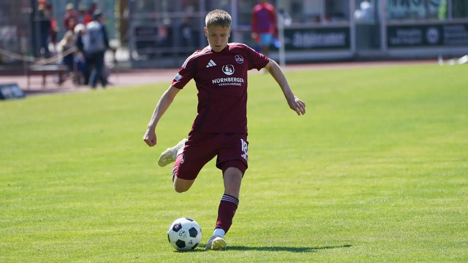 Rechtsverteidiger Ben Fischer wechselt von der zweiten Mannschaft des Club zur Altstadt  (Foto: SpVgg Bayreuth)