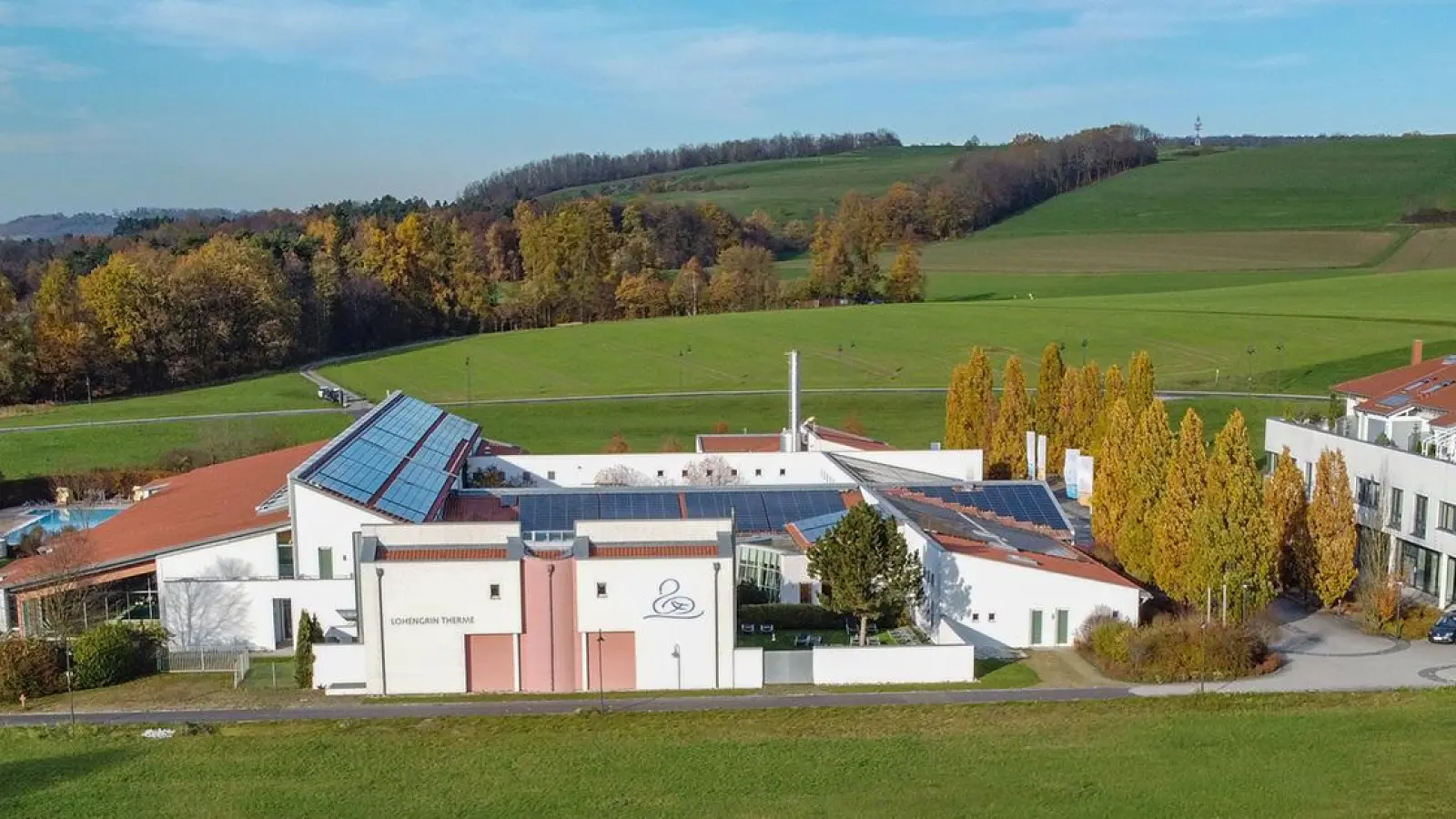 Die neue Reha-Klinik wird nördlich der Lohengrin Therme gebaut. (Foto: Dörfler)
