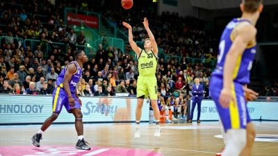 Evan Bruinsma beim Dreier. (Foto: Thorsten Ochs)