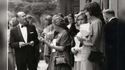 Festspielpublikum 1965  (Foto: W. Rauh, Bernd-Mayer-Stiftung)