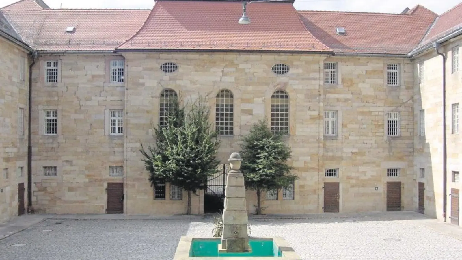 Nach dem Corona-Ausbruch in der JVA St-Georgen-Bayreuth im <br>Februar ist die Lage mittlerweile wieder unter Kontrolle. (Foto: red)