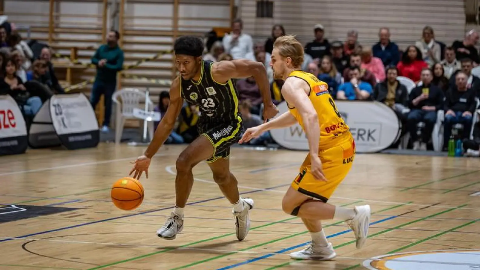 An die Leistung beim Sieg in Kirchheim (Bild, am Ball KeVaughn Allen) will der BBC Bayreuth auch am Sonntag bei den RheinStars Köln anknüpfen. (Foto: Nina Sander)