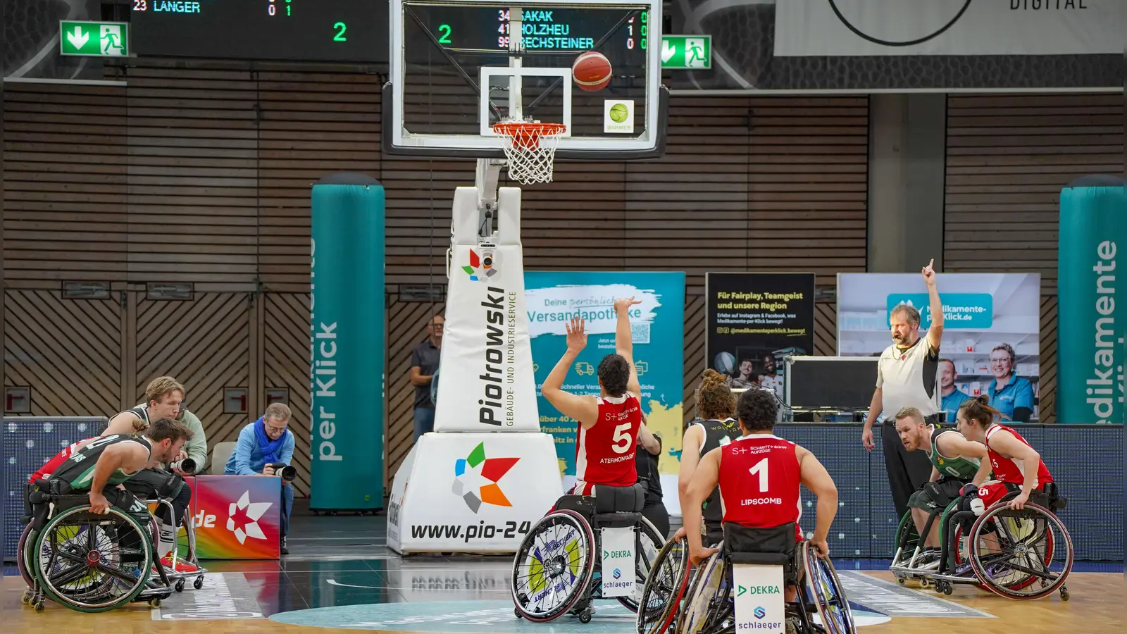 Wenn der RSV Bayreuth in der kommenden Zweitligasaison einen Freiwurf trifft, überweist „BASKETBALL AID” 75 Euro an den „Bunten Kreis” am Klinikum Bayreuth.  (Foto: Archiv/Stefan Dörfler)