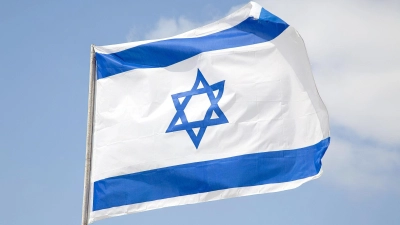  Die Flagge Israels vor dem Bayreuther Rathaus ist Ziel eines Angriffs geworden. (Foto: red)
