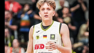 Mit Liam Holländer bleibt dem Team von Medikamente per Klick Bayreuth ein großes Talent bis 2029 erhalten. (Foto: Thorsten Ochs)