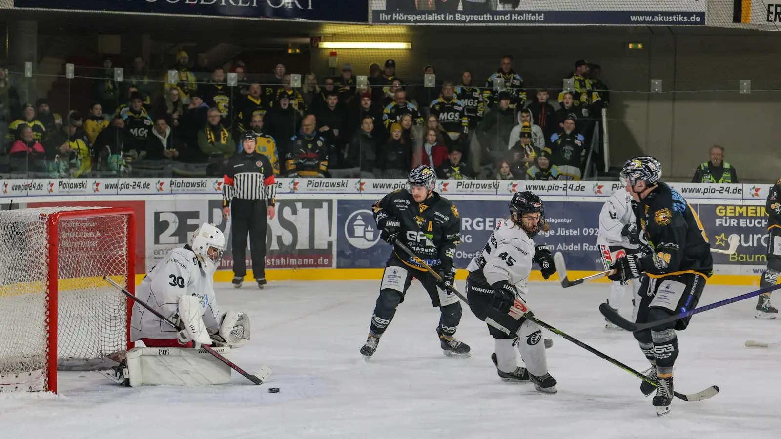 Der EHC Bayreuth kontrollierte über weite Strecken das Spiel gegen die TSV Trostberg Chiefs. (Foto: sd)