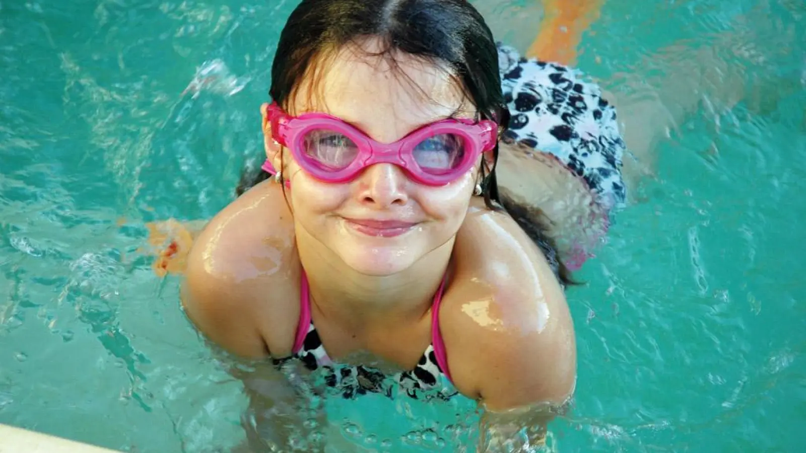 Kinden – Schwimmen – Wasser – Foto Archiv (Foto: Symbolbild)