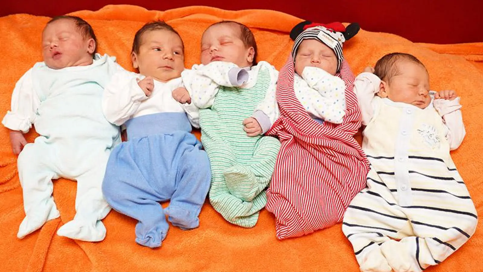 Babys-Kalenderwoche-43 Foto Dörfler (Foto: Dörfler)