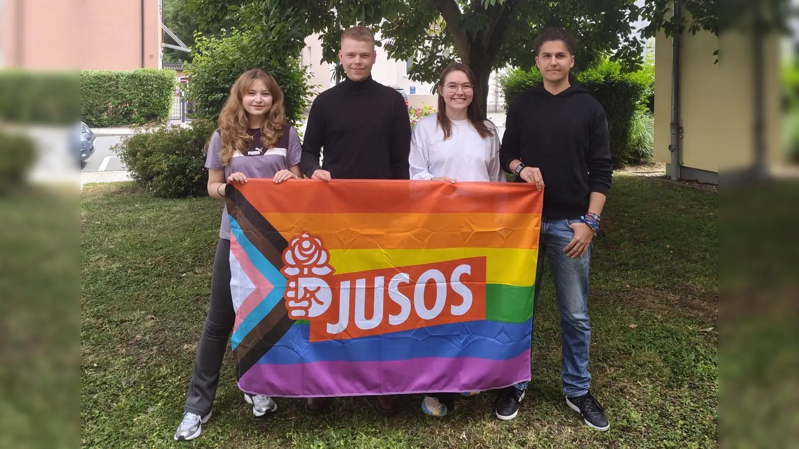 Der neugewählte Vorstand: v.l.n.r.: Dilara Su Giray, Lukas Reutershan, Antonia Stauber, Jasin Hopf. Nicht auf dem Bild: Daniel Schuff  (Foto: Jusos Bayreuth)