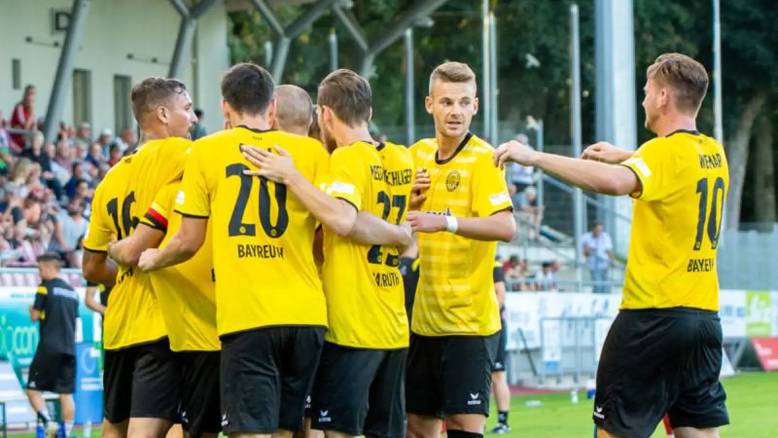 Dreimal durften die Bayreuther in Augsburg jubeln. (Foto: Foto: SpVgg Bayreuth.)