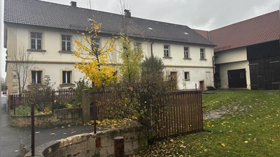 Der Naiserhof wird in den kommenden Jahren sein Gesicht grundlegend verändern. Dabei werden aber alle denkmalschützerischen Belange berücksichtigt.  (Foto: [uf] (u.fuerst@inbayreuth.de, Udo Fürst))