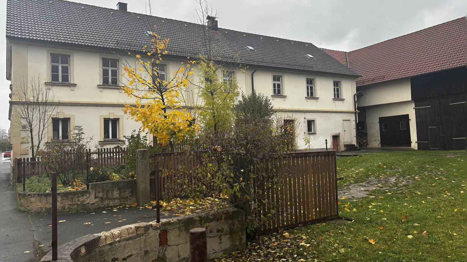 Der Naiserhof wird in den kommenden Jahren sein Gesicht grundlegend verändern. Dabei werden aber alle denkmalschützerischen Belange berücksichtigt.  (Foto: [uf] (u.fuerst@inbayreuth.de, Udo Fürst))