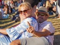 Die Sportfreunde Stiller haben beim Seebühnenfestival in der Wilhelminenaue für einen stimmungsvollen Konzertabend gesorgt. (Foto: sd)
