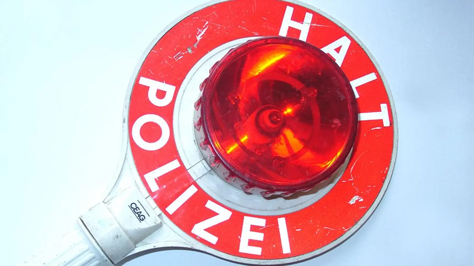 Polizei—Halt—Kontrolle—Stop—Foto-Symbolbild (Foto: Symbolbild)