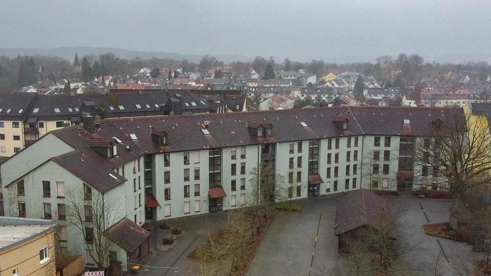 Von Frühjahr 2024 bis Ende 2028 geplant: 16 Wohnungen für bis zu 80 Flüchtlinge in der Frankengutstraße. (Foto: Dörfler)