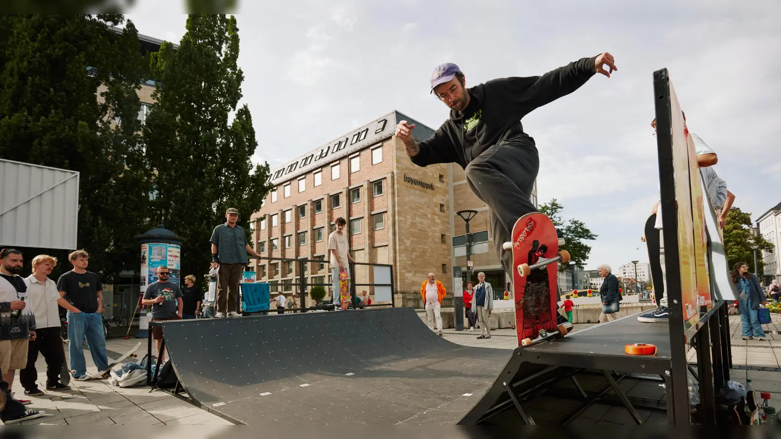Im vergangenen Jahr fand auf dem La-Spezia-Platz die Veranstaltung „Bayreuth rollt” statt.  (Foto: gmu)