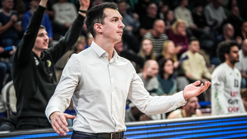 Zum Saisonende gehen der BBC Bayreuth und Headcoach Lukas Hofer (Bild) getrennte Wege. (Foto: Thorsten Ochs/ochsenfoto.de)