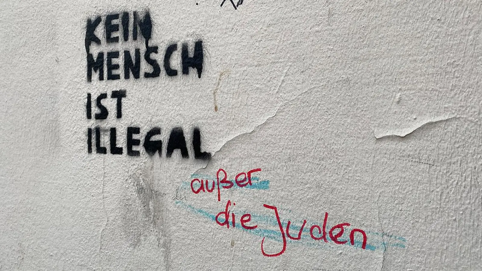 Schmiererei zwischen Schlosskirche und Ehrenhof in der Bayreuther Innenstadt. (Foto: Lenkeit)