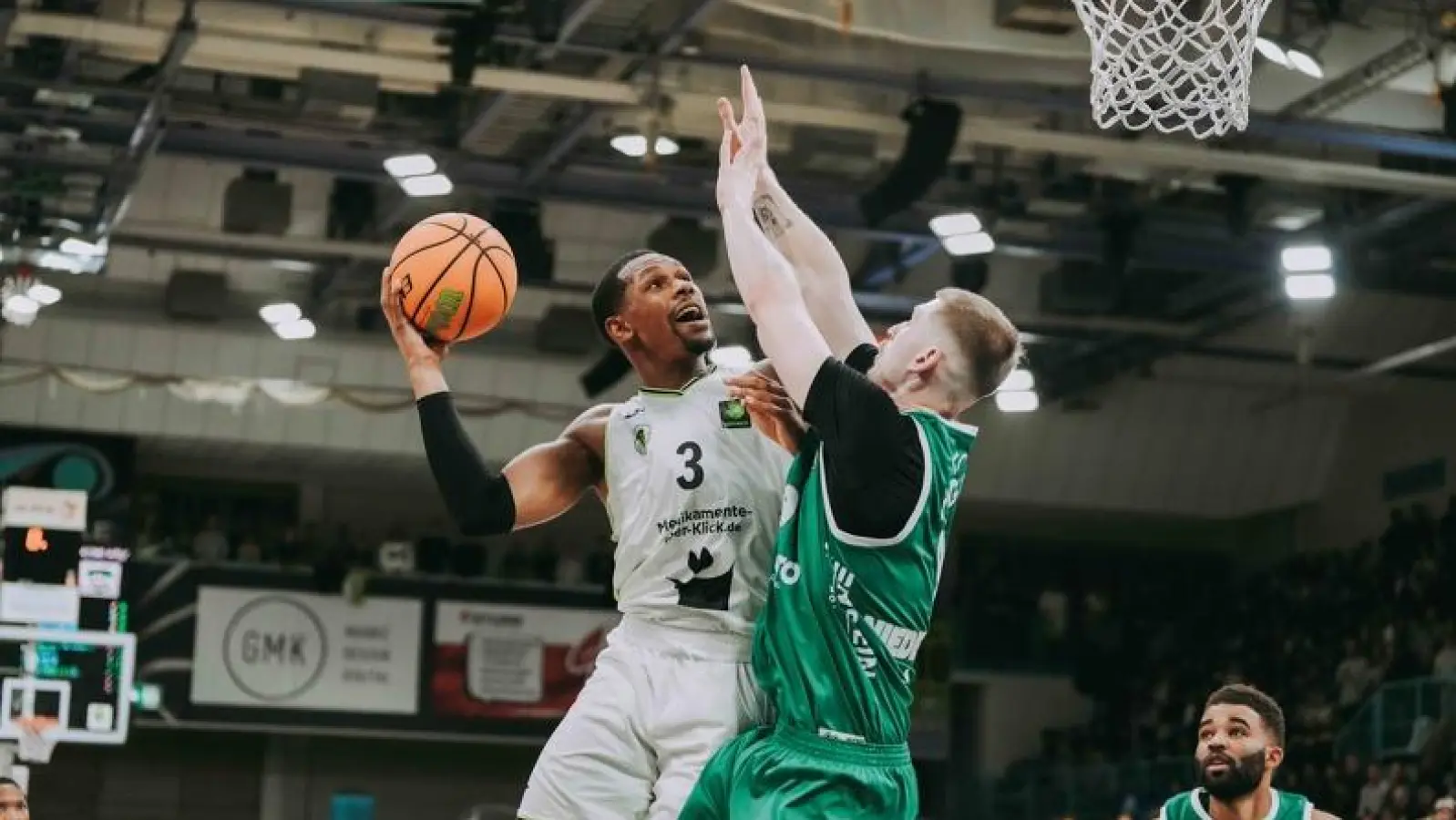 Teamcaptain Rayshawn Mart (am Ball) war Topscorer der BBC Bayreuth im Hinspiel gegen Koblenz. (Foto: Thorsten Ochs/ochsenfoto.de)