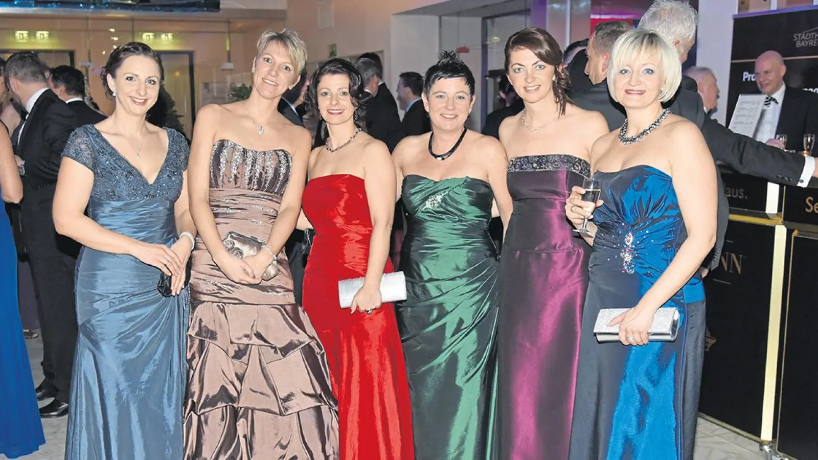 Tanzen und Spaß – der letzte Ball der Stadt  in der Stadthalle fand 2016 statt. (Foto: Archiv Dörfler)