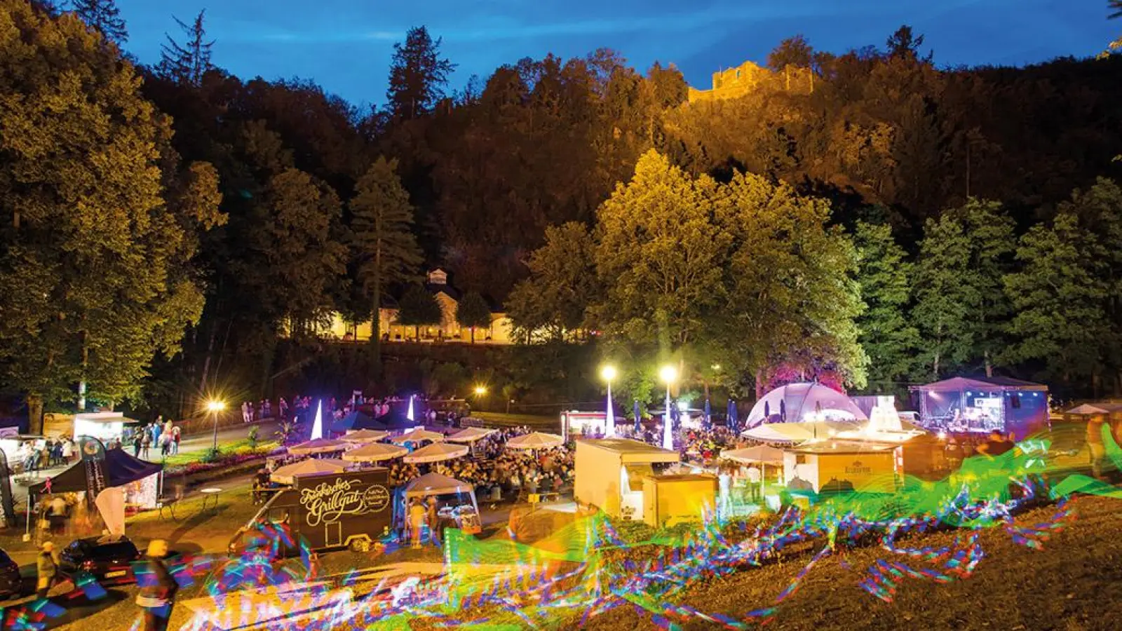 Drei Tage lang wird im Romantischen Bad Bernecker Kurpark das traditionelle Sommer-Parkfest gefeiert. Foto: red (Foto: Foto: Red)