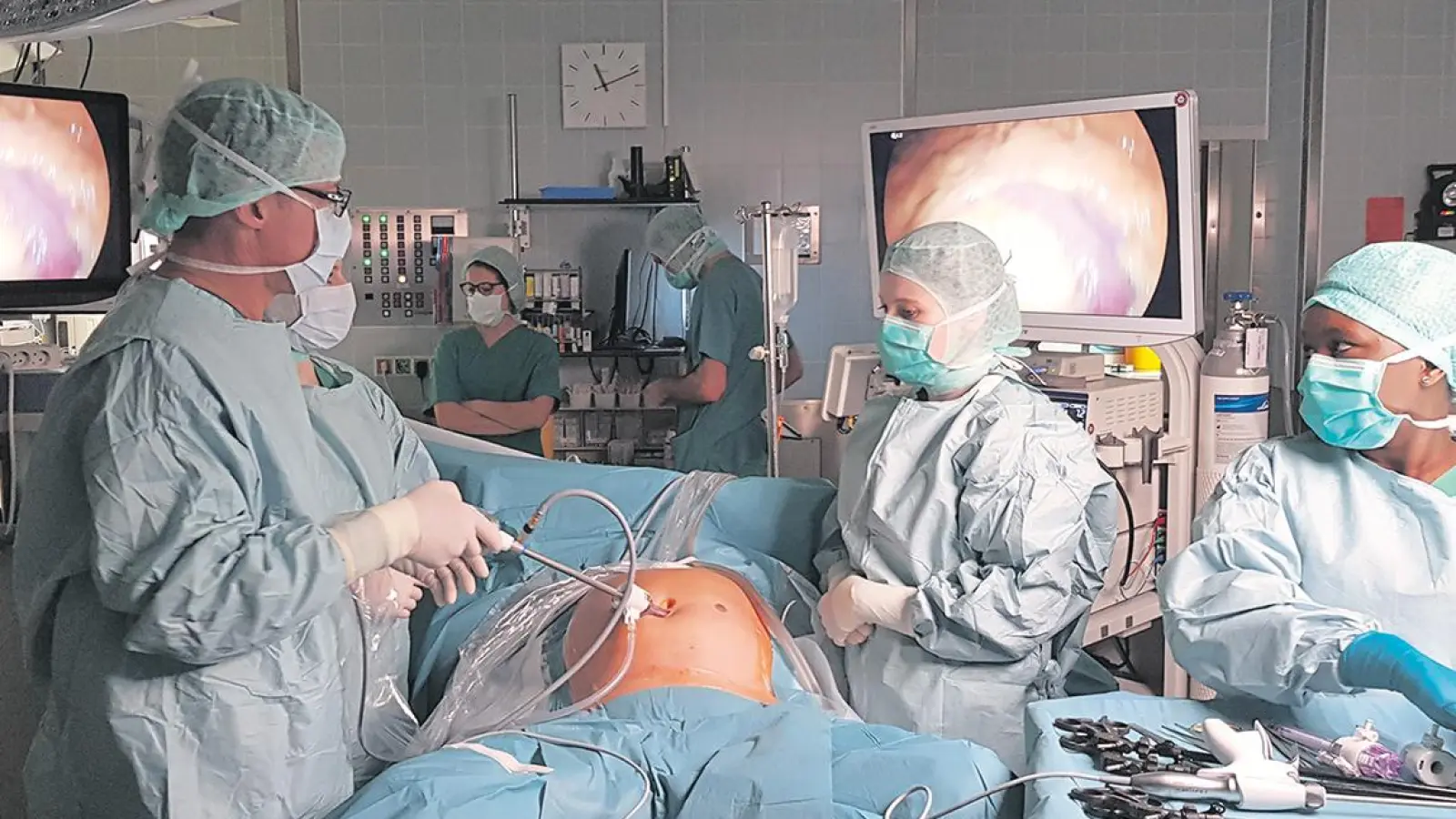 Dr. Ponsel Klinikum Bayreuth minimalinvasive OP Foto red (Foto: red)