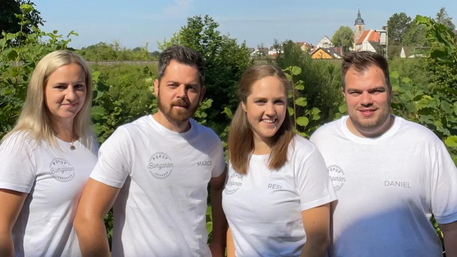 Biergarten in Creußen: Susanne und Marco Josefcak, Theresa Maisel und Daniel Schmidt (v.l.n.r.) organisieren ihn. (Foto: Daniel Schmidt)
