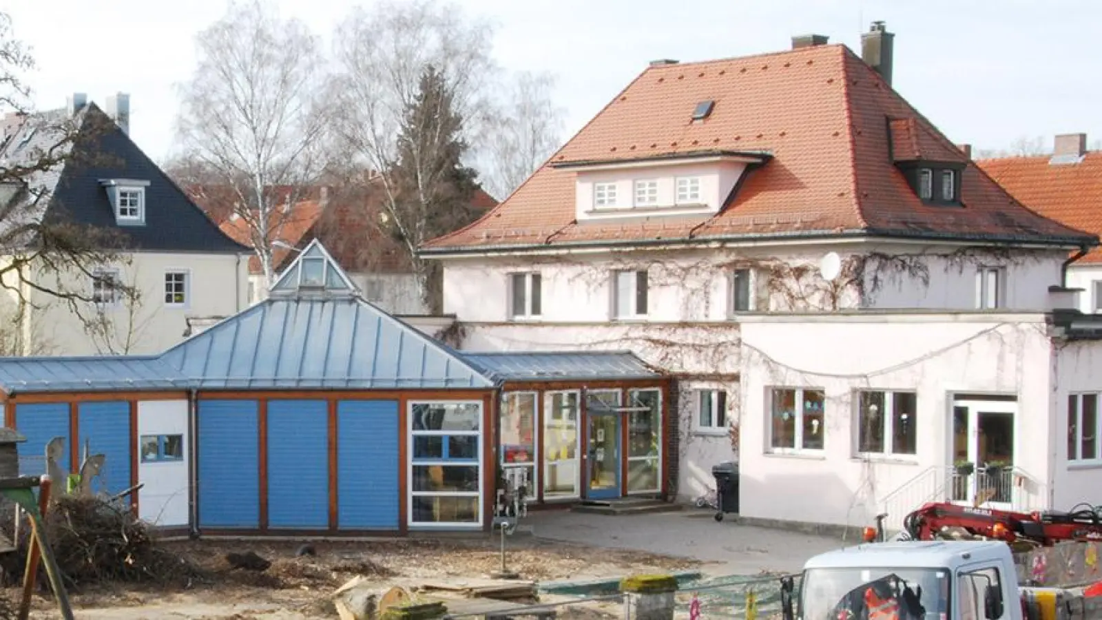 Die bestehende Kindertagesstätte an der Fröbelstraße wird abgerissen und durch einen Neubau ersetzt.                                                                                                            Foto: Klaus-Peter Volke (Foto: inBayreuth.de)