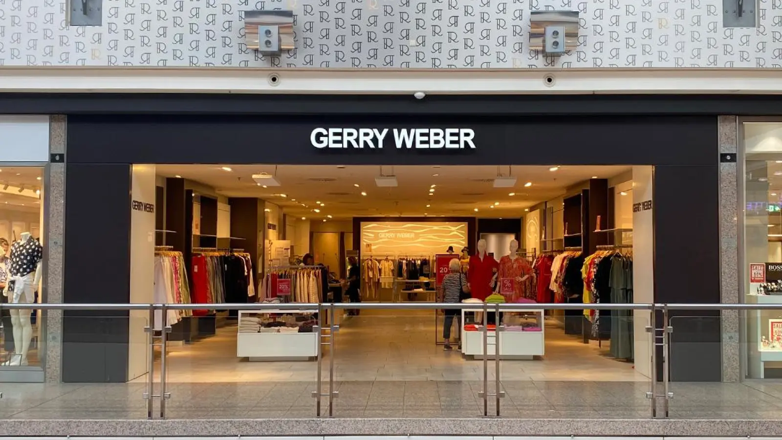 Gerry Weber im Rotmain-Center: Das Modegeschäft bleibt bestehen. (Foto: jle)