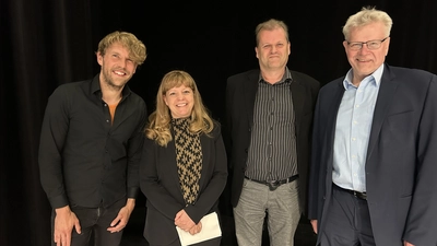 Kreativität und Kulturvisionen: Beim ersten „Festspiel-World-Café“ kamen rund 100 Bayreuther zusammen, um das Begleitprogramm für das Jubiläumsjahr 2026 mit Leben zu füllen.  (Foto: jm)