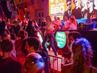 Mit dem gestrigen Auftakt hat das Bayreuther Bürgerfest wieder tausende Besucherinnen und Besucher in die Innenstadt gelockt. (Foto: sd)