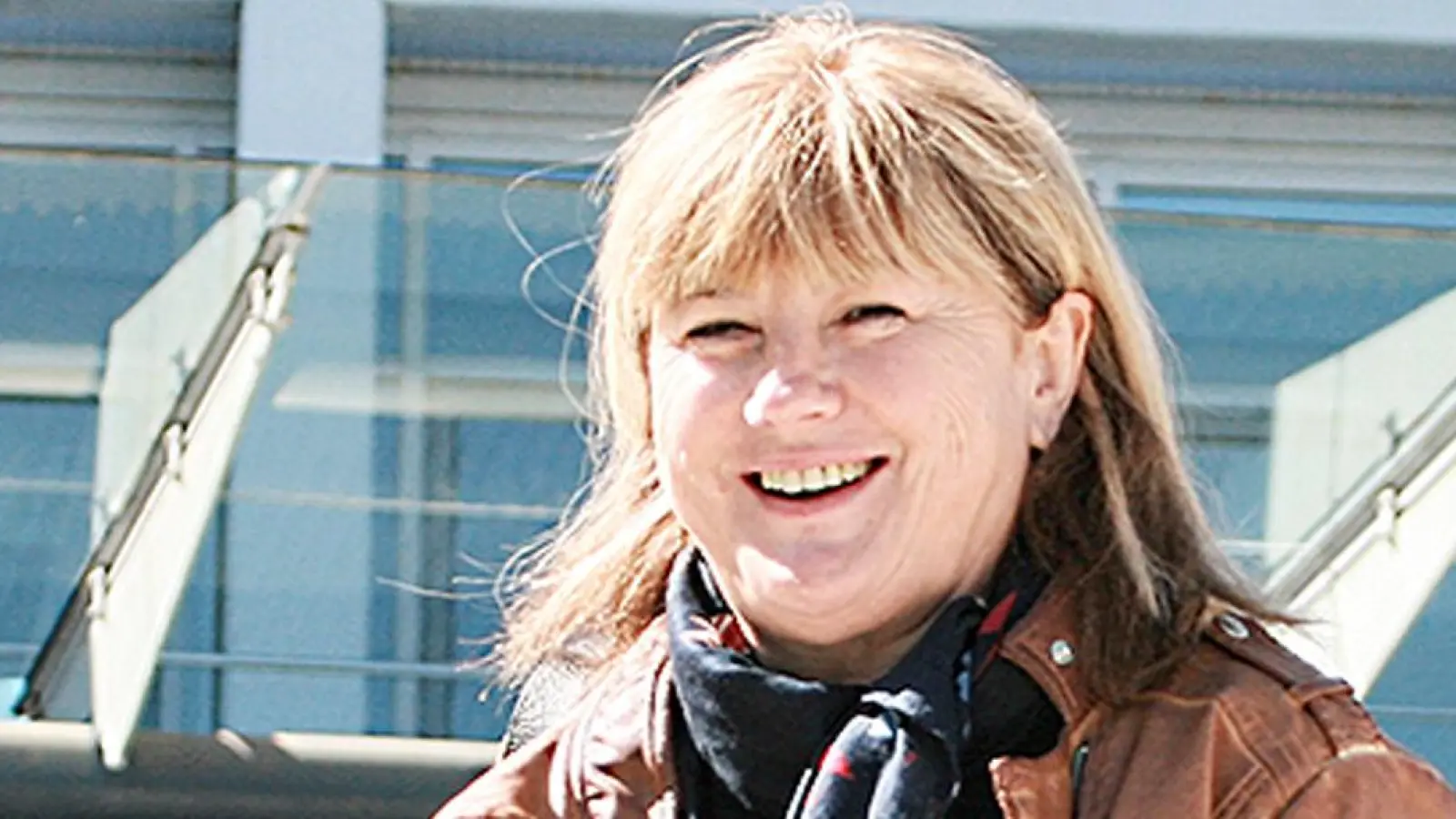 Anna-Hacker—Wirtin-Manns-Braeu—Geburtstagsspende-Klinikum (Foto: inBayreuth.de)