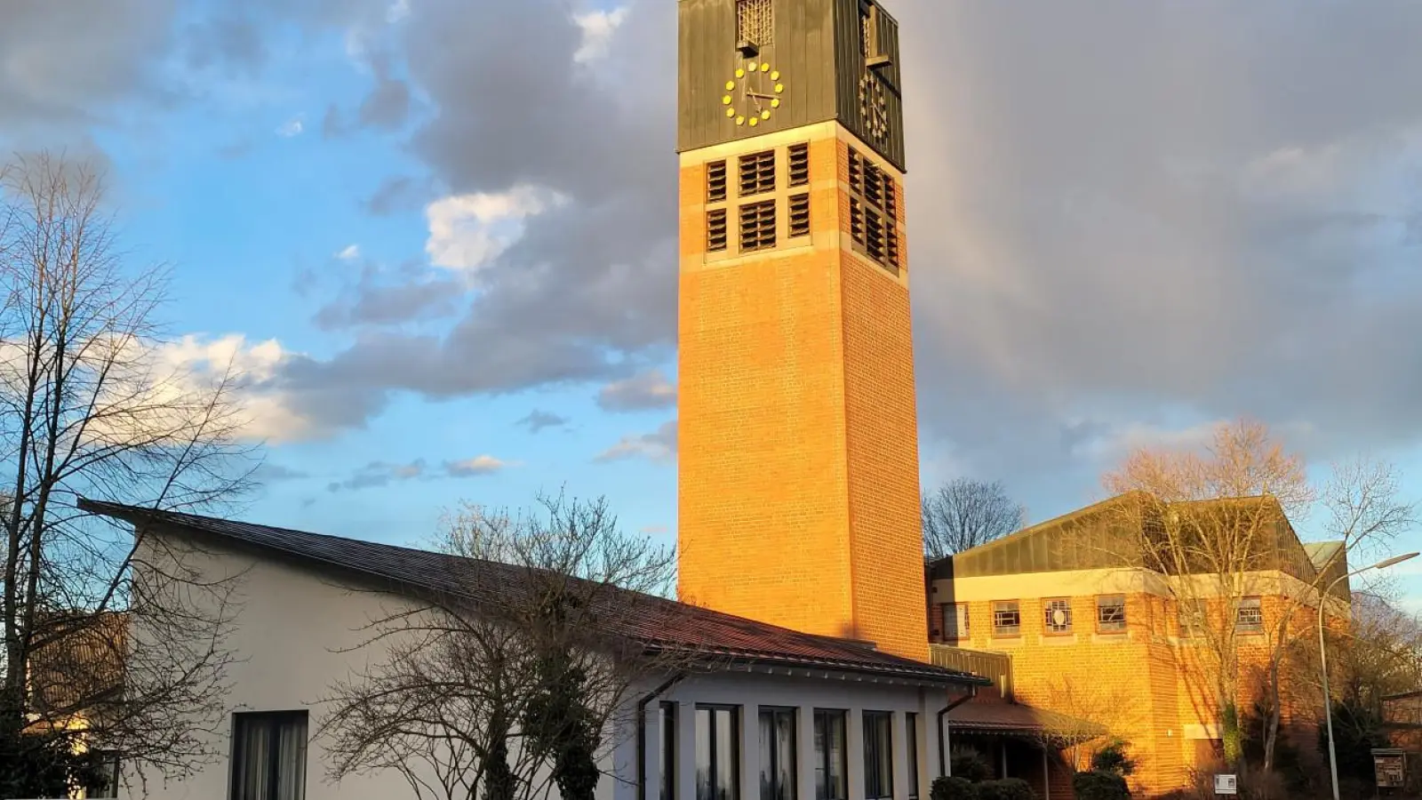 Im Zentrum des diesjährigen Sommerkonzertes des Philharmonischen Chores in der Erlöserkirche stehen die „Vier Gesänge” op. 17 von Johannes Brahms sowie die „Deutsche Messe” von Franz Schubert.  (Foto: www.erloeserkirche-bayreuth.de/)