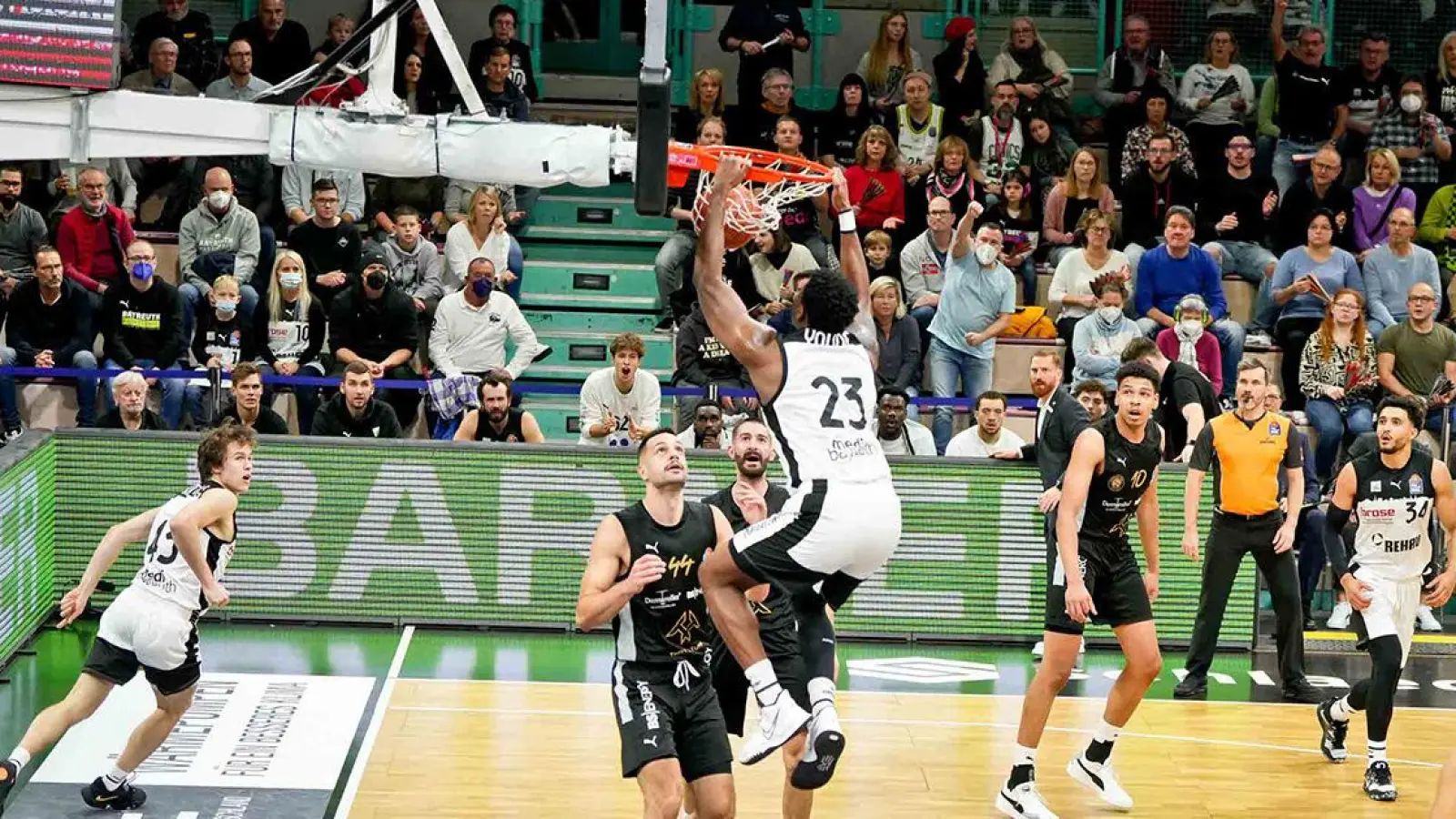 medi Bayreuth verliert nach klarer Führung gegen Braunschweig (Foto: Ochsenfoto.de)