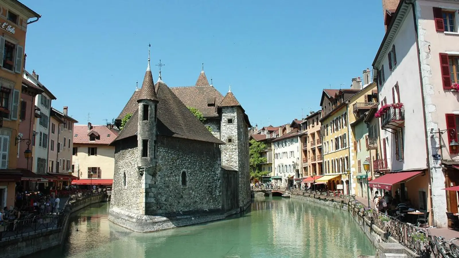 Bayreuths Partnerstadt Annecy am Fuß der Französischen Alpen. (Foto: red)