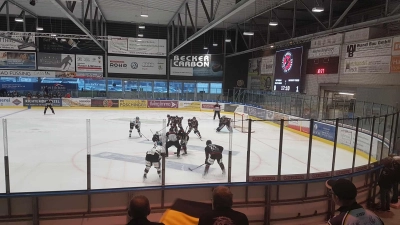 Bereits mit 3:0 führten die Bayreuth Tigers nach dem ersten Drittel, dennoch stand es nach 60 Minuten nur 3:3. (Foto: J. Reintzsch)