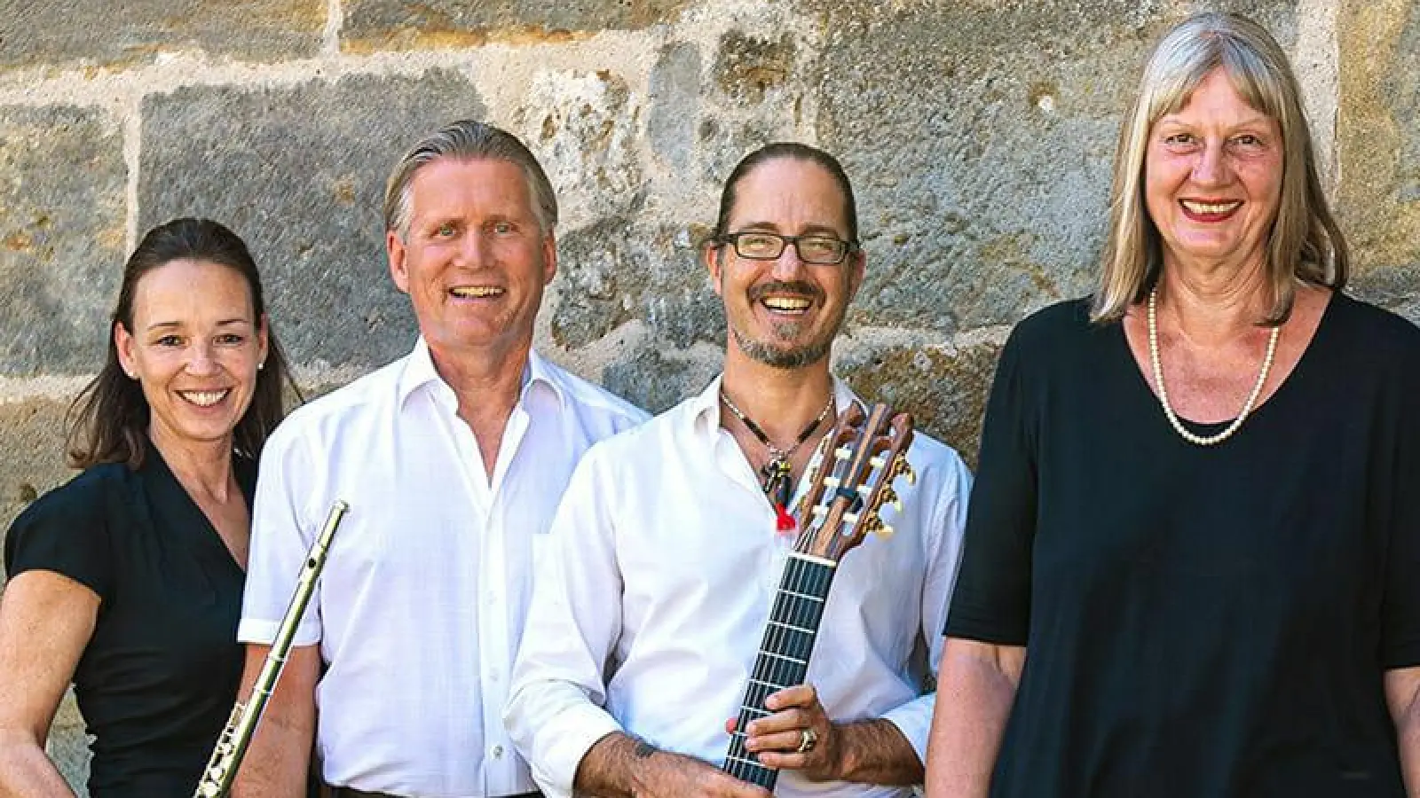 Weihnachtsgeschichten, Lieder und Gedichte rund um den Tannenbaum (Foto: red)