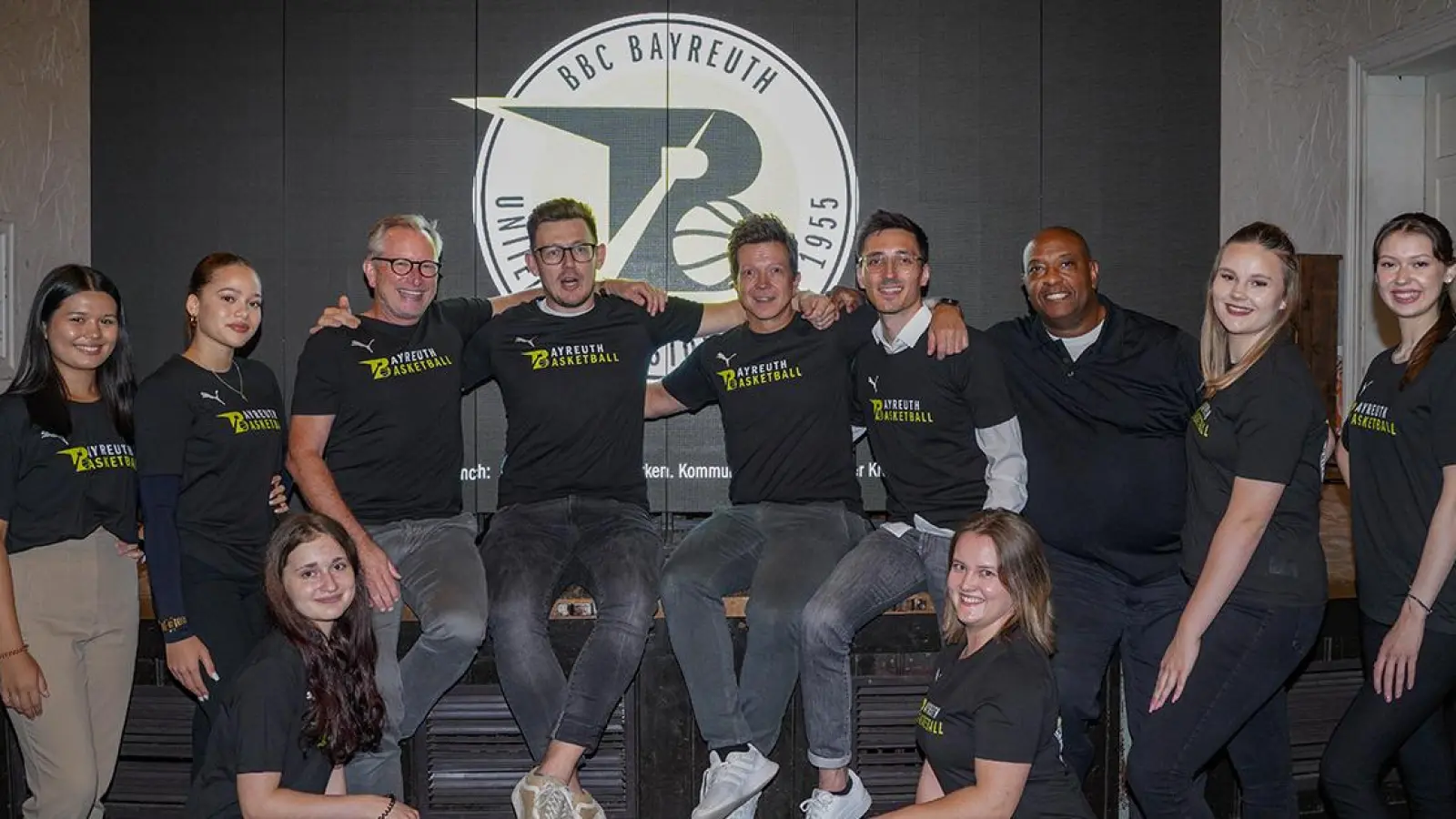 Die Profis laufen wieder als BBC Bayreuth auf - mit neuem Logo. (Foto: Dörfler)