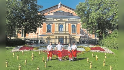 Das BRK-Team im Einsatz: v.l.: Ingrid Pfaff, Elias Schindler, Luisa Feuerbach, Silvia Pöhlmann. <br> (Foto: Janovsky)