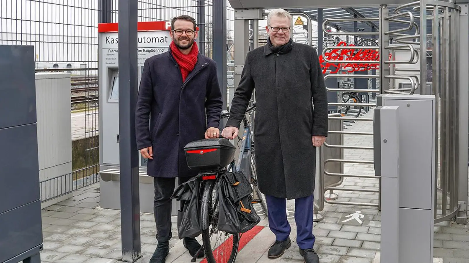 Fahrrad-Parkhaus in Bayreuth: Am Mittwoch (16. November 2022) wurde es eröffnet. (Foto: Dörfler)