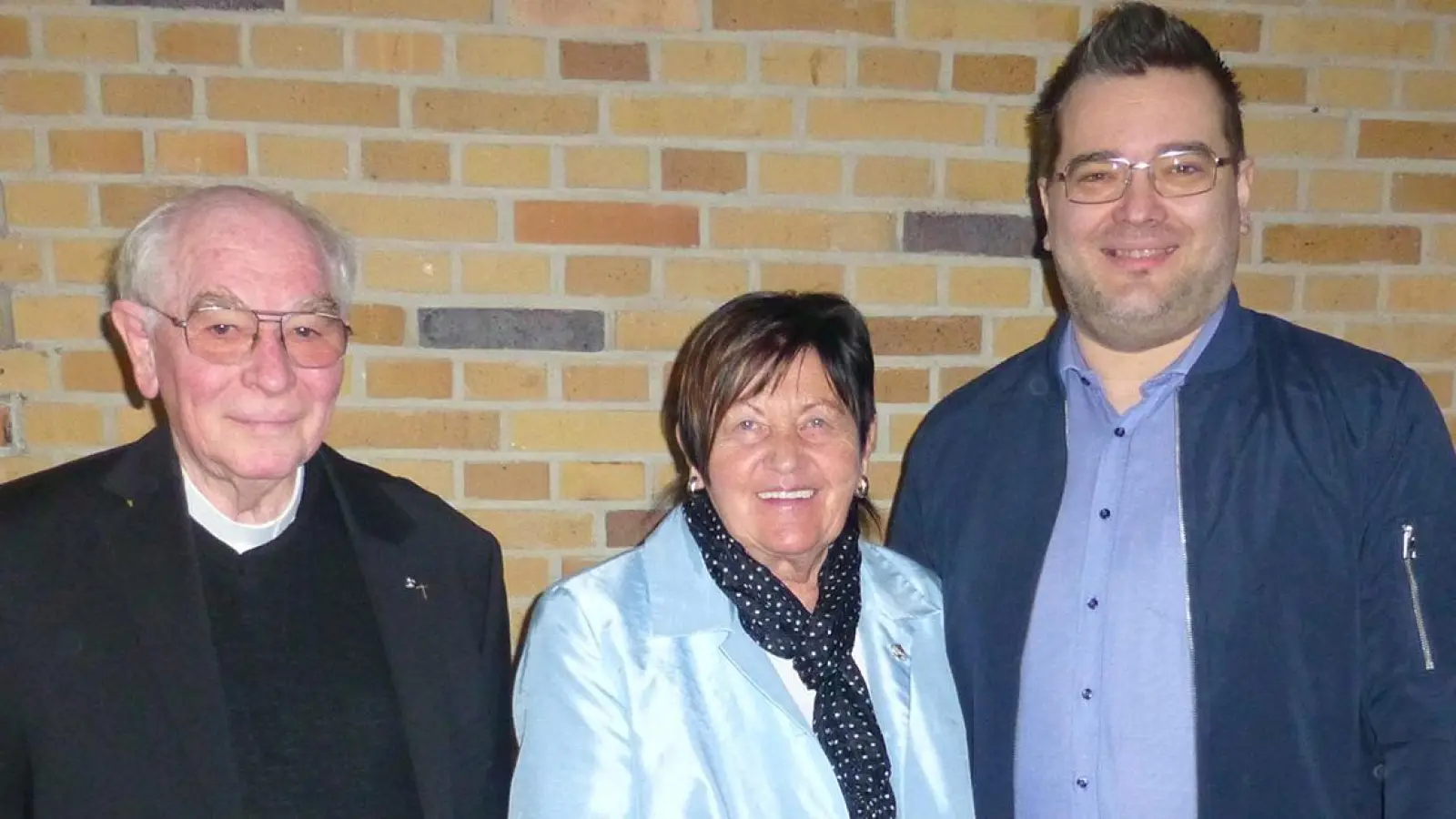 V.l.: Präses Diakon Dr. Karl-Werner Goldhammer, Vorständin Maria Anna Link und Vorstand Patrick Lindthaler. (Foto: red)