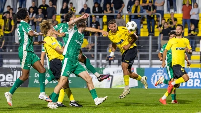 Die Altstadt will am Mittwoch um 19 Uhr in Fürth Revanche für die 0:3-Hinspielniederlage (im Bild eine Spielszene) nehmen und sich weitere Luft im Kampf um den Klassenerhalt verschaffen. (Foto: Archiv/Dirk Ellmer)