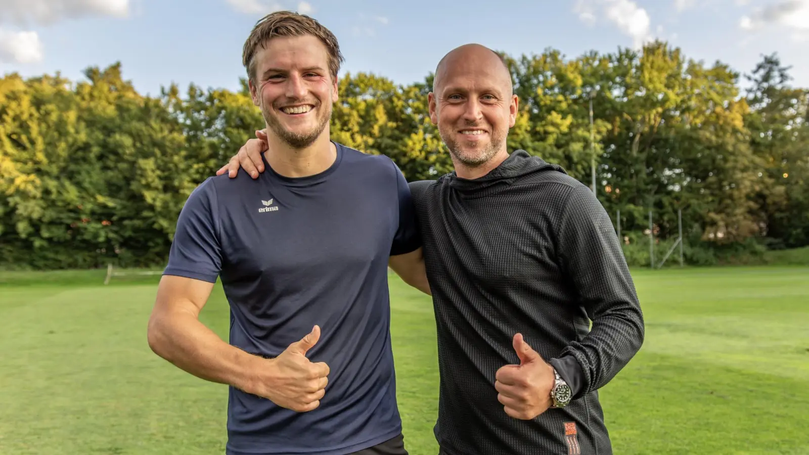 Timo Rost (re.) freut sich über die Verpflichtung von Markus Einsiedler. (Foto: Foto: SpVgg Bayreuth.)