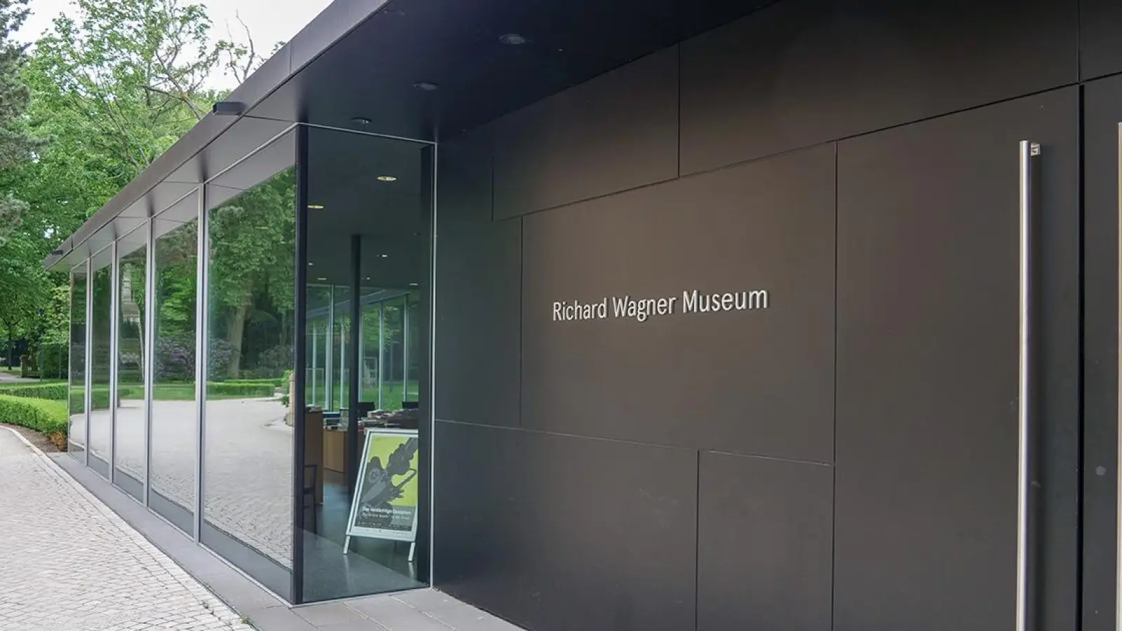 Corona-Virus in Bayreuth: Neue Teststation im Richard Wagner Museum (Foto: Stefan Dörfler)