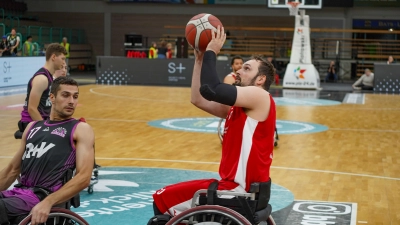 Sebastian Gillsch (hier am Ball im Spiel gegen die Rhein River Rhinos) war bester Bayreuther Scorer in der heutigen Partie bei den Thuringia Bulls. (Foto: Archiv/Stefan Dörfler)