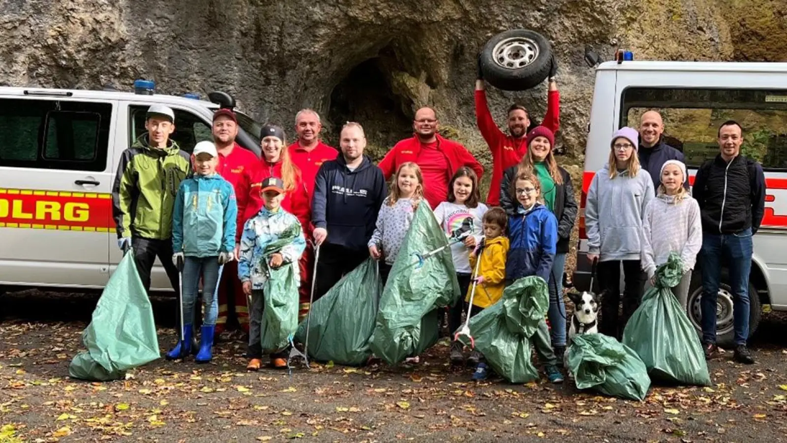 „Catch &amp;Clean Day“: DLRG Bayreuth sammelt Müll im Ahorntal (Foto: DLRG Bayreuth)