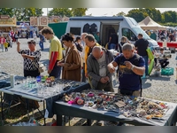 Flohmarkt Volksfestplatz 03 (Foto: sd)